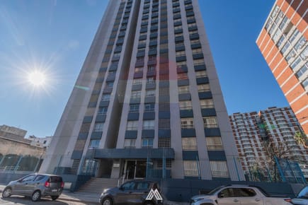 Venta, apartamento de 3 dormitorios en Barrio Sur