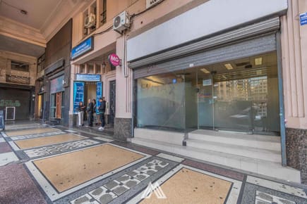 VENTA de LOCAL en Plaza Independencia de 347 m2.