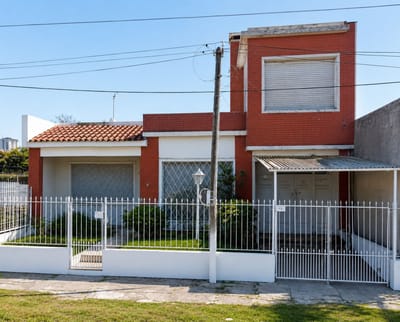 Casa en venta Las Piedras, 3 dormitorios 2 baños