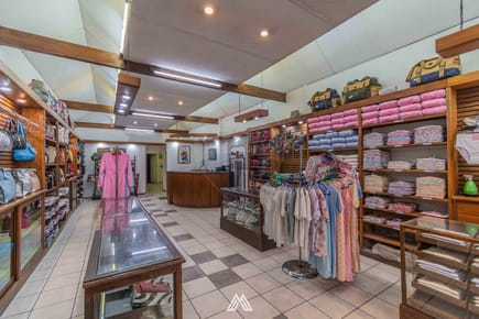 VENTA LOCAL COMERCIAL 18 DE JULIO Y VÁZQUEZ CENTRO