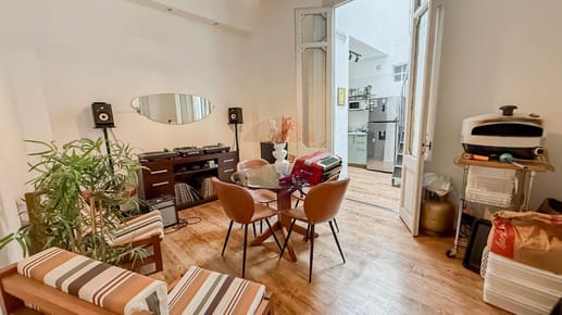 VENTA AMPLIA CASA + AMPLIO LOCAL EN CENTRO