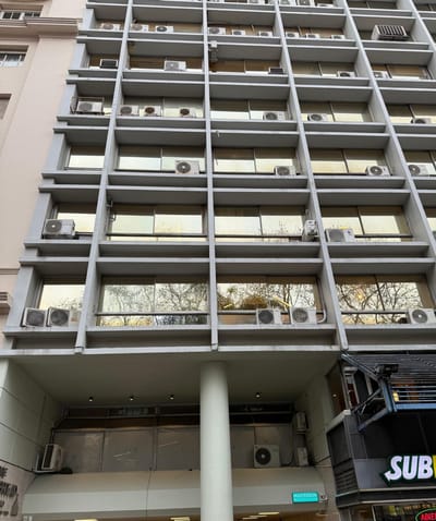 VENTA OFICINA ALQUILADA CENTRO 8% RENTABILIDAD