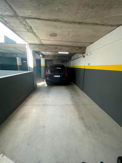 Venta de cochera doble a metros de ORT, Pocitos.