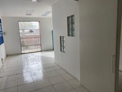 Alquiler local comercial centro de Pando