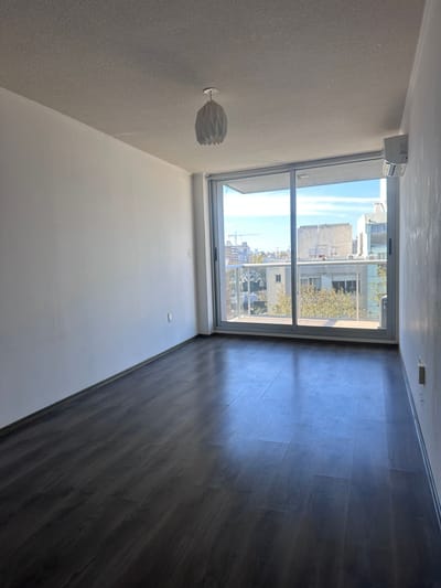 Alquiler Monoambiente con balcón Pocitos