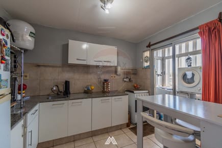 Venta apartamento tres dormitorios cochera Pando