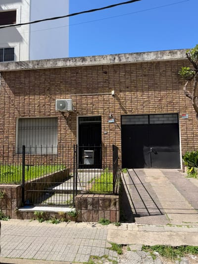 OPORTUNIDAD ALQUILER 3D 2 B DEPOSITO POCITOS