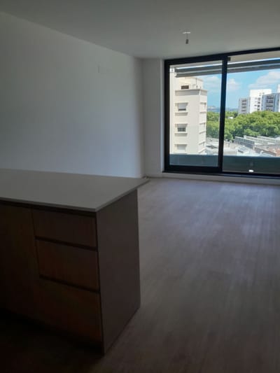 Venta apartamento 1 dorm. Aguada c/renta balcon