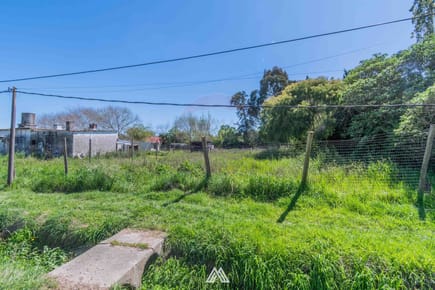 Venta de terreno céntrico en Empalme Olmos