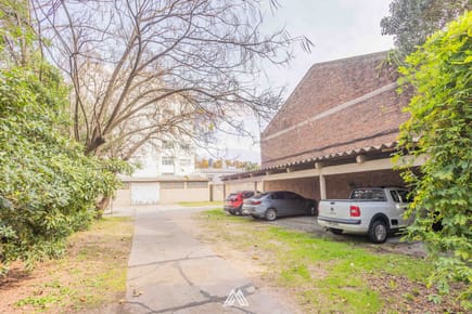 VENTA LOCAL, GRAN TERRENO, EN LA COMERCIAL