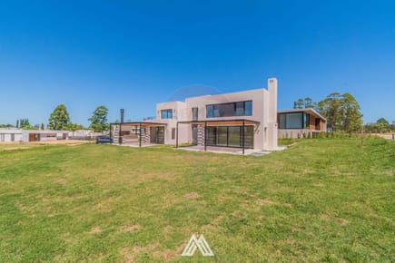 Venta Casa Altos de la Tahona 3 dor+serv piscina