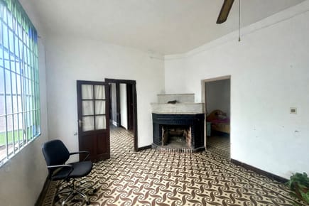 VENTA CASA EN UNIÓN, 8 DORMITORIOS, GARAJE, FONDO