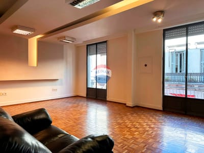 ALQUILER OFICINAS CIUDAD VIEJA PISO COMPLETO