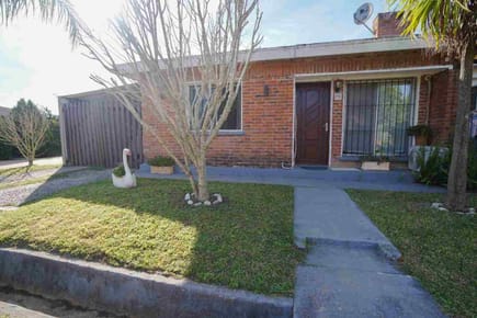 Oportunidad Vendo casa 2 dormitorios garaje Pando
