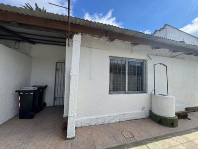Alquilo casa 1 dormitorio con garaje Est Atlantida