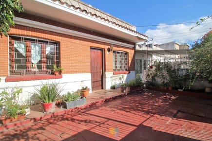 Venta Casa 2 Dorm (hasta 5 dorm) y Mono V Española