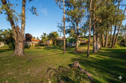 Venta Terreno esquina 991m2, 2 Casas, El Pinar Sur