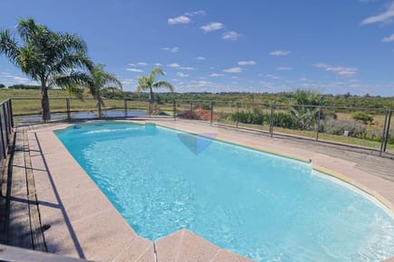 VENTA DE CHACRA , CASAS Y  CAMPOS EN LAS BRUJAS
