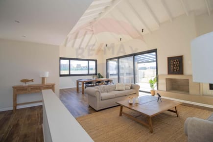 VENTA CASA A ESTRENAR EN LA TAHONA 3 DORMITORIOS
