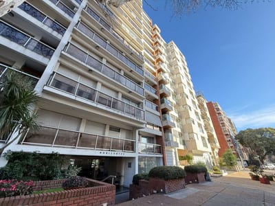 VENTA APARTAMENTO 2 DORMITORIOS, 2 BAÑOS. POCITOS