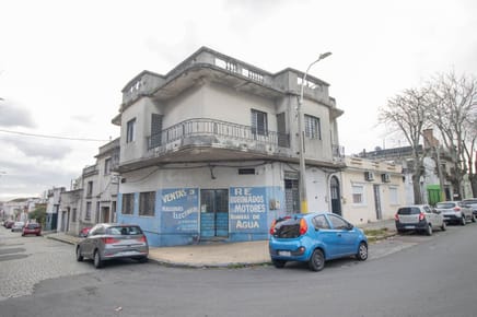 venta casa y  2 locales  la comercial
