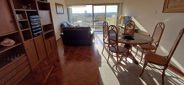 Apartamento 4 dormitorios y 2 baños. Maroñas