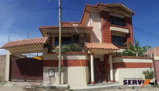 VENDO LINDA CASA 3 NIVELES EN CHILIMARCA A PASOS DE LA AV. CIRCUNVALACIÓN
