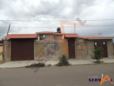 CASA EN VENTA DE 2 PLANTA CON UN DEPARTAMENTO AUXILIAR  ZONA IMBA
