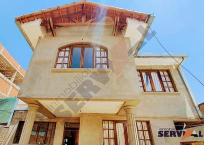 CASA EN VENTA EN INMEDIAICONES DEL PARQUE EX-COMBATIENTES, PRÓXIMO A LA AV. MELCHOR PEREZ DE OLGUIN