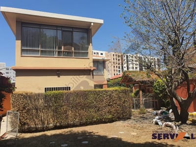 CASA EN ALQUILER IDEAL PARA EMPRESAS, RESTAURANTES U OTRO INMEDIACIONES DE LA PLAZUELA QUINTANILLA