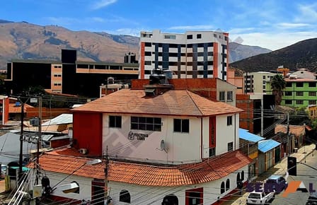 DEPARTAMENTO EN ANTICRETICO EN INMEDIACIONES AV OQUENDO Y COLOMBIA