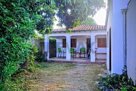 VENDO CASA EN SAN LORENZO