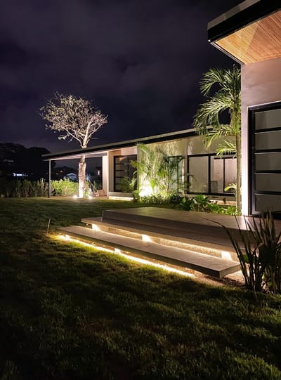 CASA EN ALQUILER - CONDOMINIO EL CARMEN (NORTE)