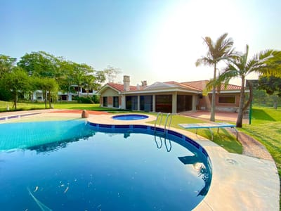 EN ALQUILER EXCLUSIVA RESIDENCIA EN EL YACHT Y GOLF C/ VISTA AL CAMPO DE GOLF