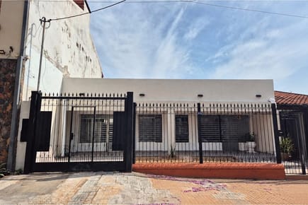 Casa-Alquiler-Bomberos Voluntarios 444, Mburicaó, Asunción