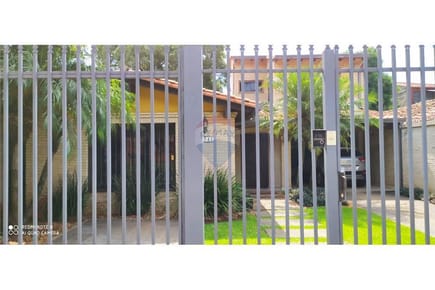 VENDO HERMOSA RESIDENCIA EN YKUA SATI