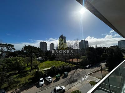 Venta apartamento 2 dormitorios punta del este