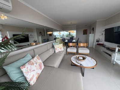 Alquiler de departamento de 3 suites en muy buena torre con servicios en playa brava