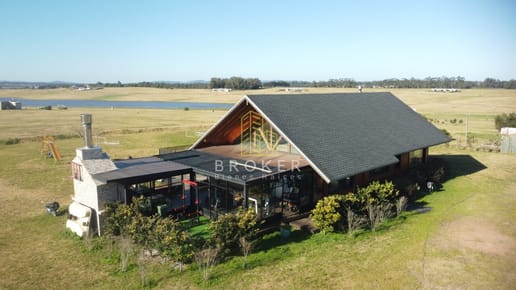 Alquiler Anual Casa Barrio Privado 2 dormitorios Laguna de los Cisnes Punta del Este
