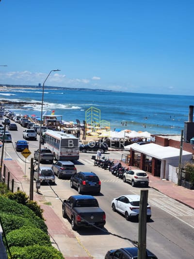 Alquiler Anual Departamento de dos dormitorios en Punta del Este