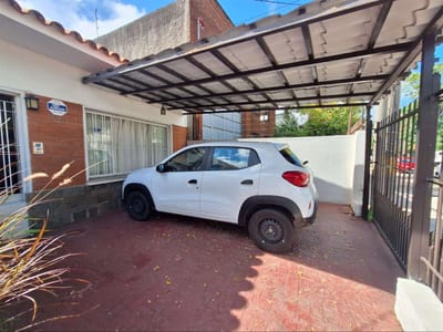 VENTA CASA 2 DORMITORIOS MAS APARTAMENTO EN LA UNION