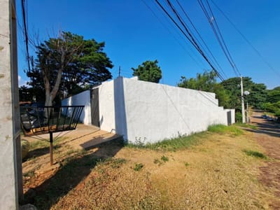 VENDO CASA EN ESQUINA EN VILLA ELISA, BARRIO YPATI - ID 46359