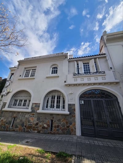 ESPECTACULAR CASA EN EL CORAZON DE POCITOS