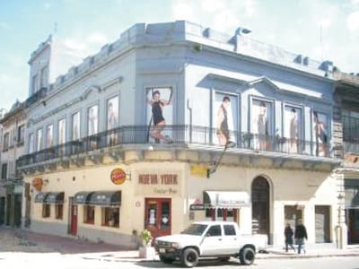 Piedras esq. Colón - gastronomico o local comercial casi Mercado y Buquebus