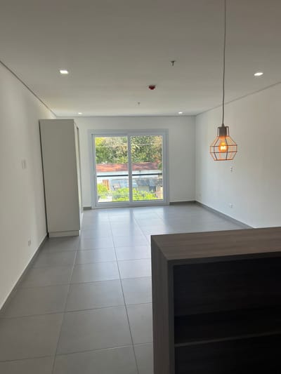 Alquilo Departamento en Ykua Sati a minutos del Eje Corporativo