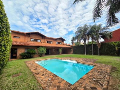 VENDO RESIDENCIA EN BARRIO JARA ASUNCION