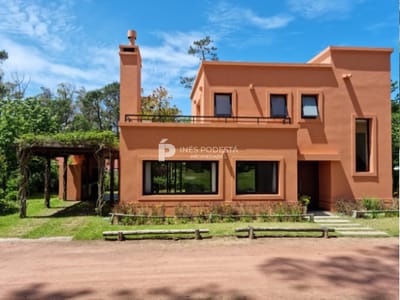 Casa en barrio privado