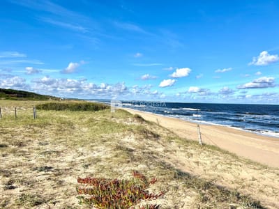 Venta Chacra marítima sobre el mar