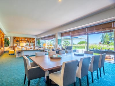 Venta 3 suites más dependencia de servicio