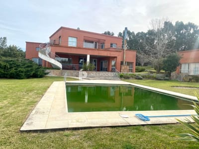 Venta chacra 5 dormitorios
